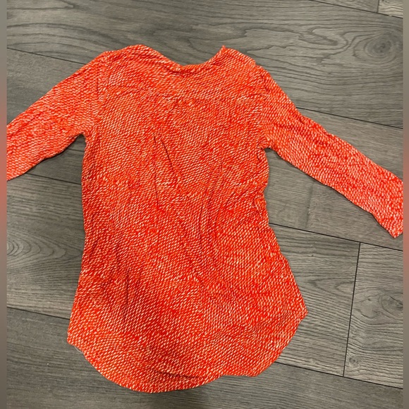 orange top - Picture 3 of 3